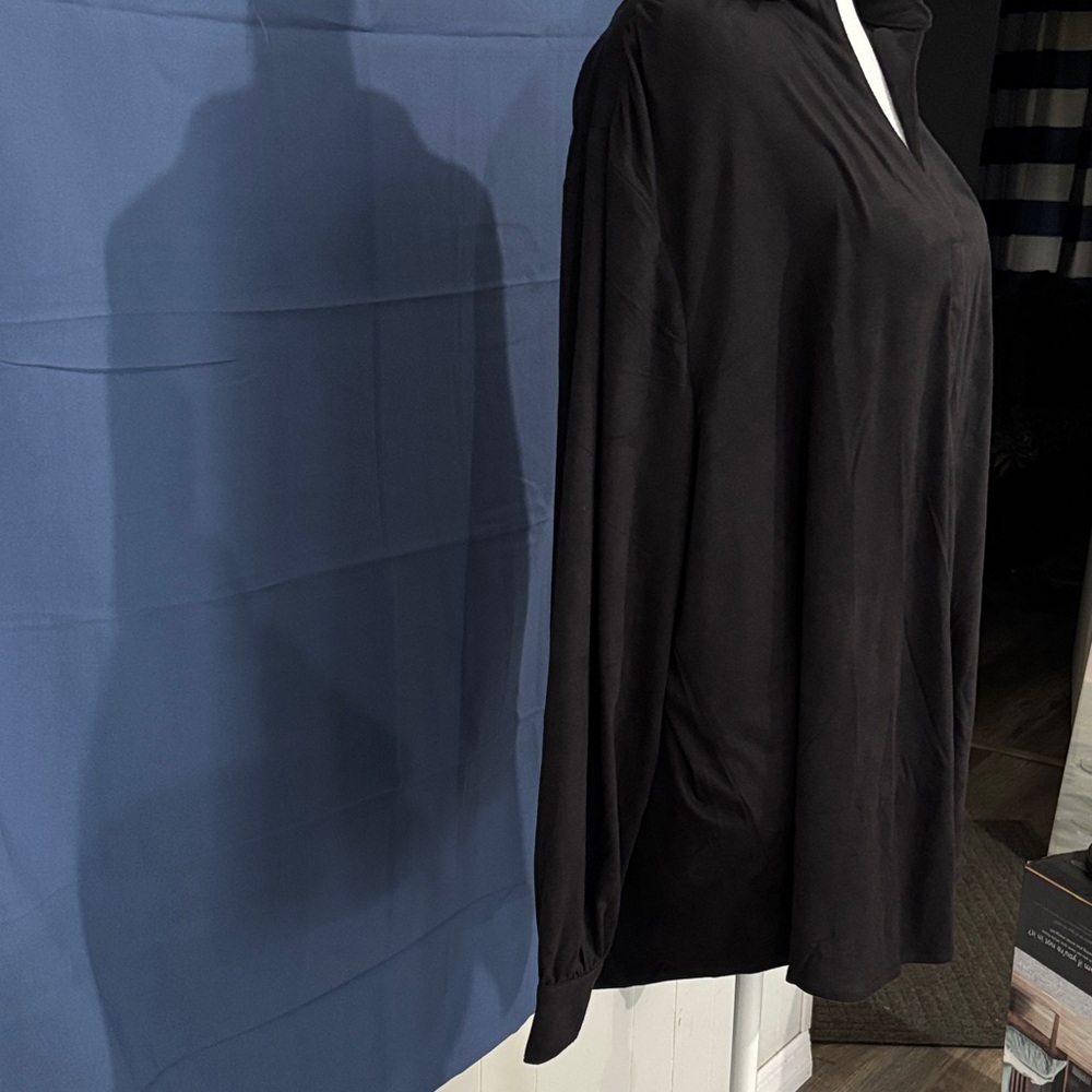 Well Worn Black Button-Front Collared Blouse NWT - image 2